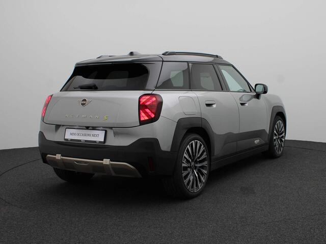 Mini Electric Aceman SE John Cooper Works Pakket M + Glazen panoramadak + Driving Assistant + Parking Assistant + Elektrisch verwarmde voorstoelen +19'' + LED