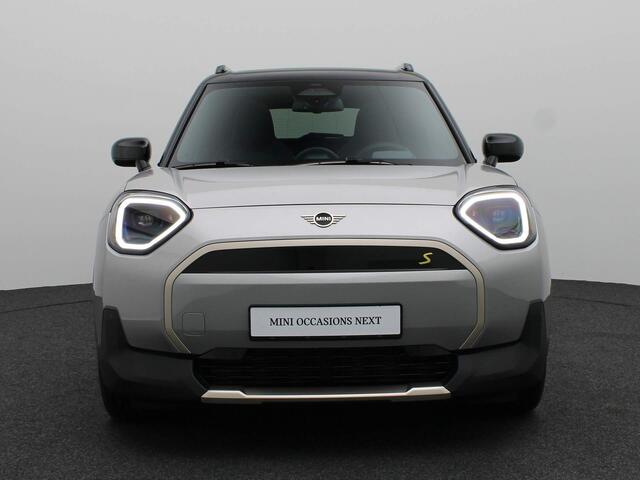 Mini Electric Aceman SE John Cooper Works Pakket M + Glazen panoramadak + Driving Assistant + Parking Assistant + Elektrisch verwarmde voorstoelen +19'' + LED