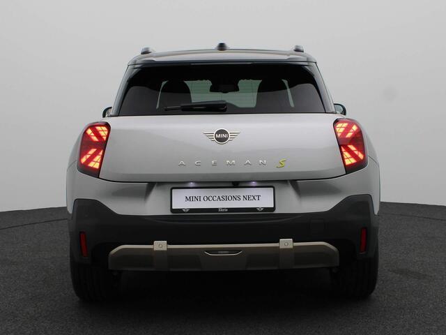 Mini Electric Aceman SE John Cooper Works Pakket M + Glazen panoramadak + Driving Assistant + Parking Assistant + Elektrisch verwarmde voorstoelen +19'' + LED