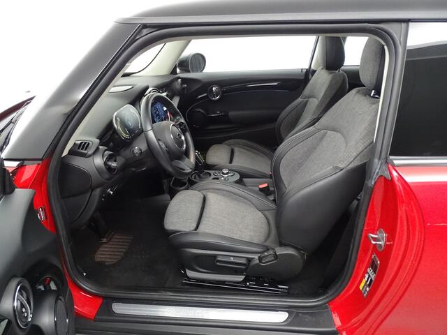 Mini Electric Cooper SE PANO Classic schuifdak, Apple Carpay, Stoelverwarm, cruise c, bluetooth, Union Jack achterlichten, navy.