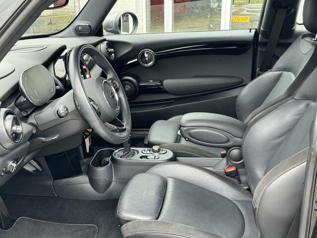 Mini Electric Cooper SE Leder, NAVI, Harman/Kardon, Head-Up, DAB, zwarte hemel, 17"spoke velgen, Camera, PDC, Climaat Control . Neem contact op en we maken een afspraak.