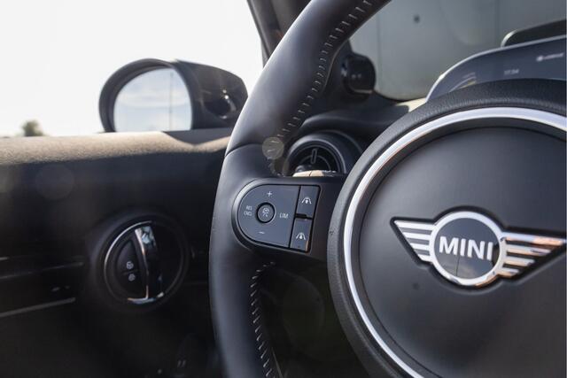 Mini Electric Mini Cabrio MINI Yours 33 kWh Camera + Pdc l Adapt. Cruise l 1 of 999 l Elektrisch l Harman Kardon