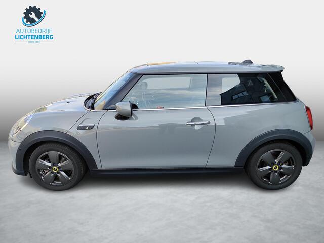 Mini Electric Mini Essential 33 kWh PANO / Stoelverw. / HUD