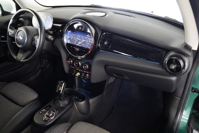 Mini Electric Cooper Collection 33 kWh / LED / Navi / CarPlay / Cruisecontrol