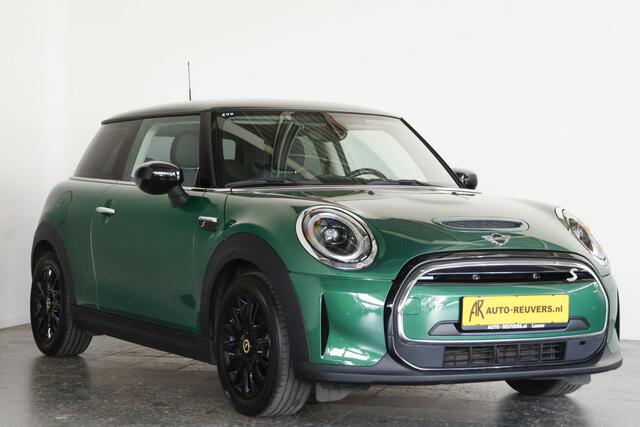 Mini Electric Cooper Collection 33 kWh / LED / Navi / CarPlay / Cruisecontrol