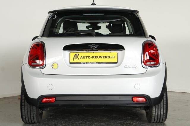 Mini Electric Mini Essential 33 kWh / Navi / CarPlay / ACC / Cam / LED