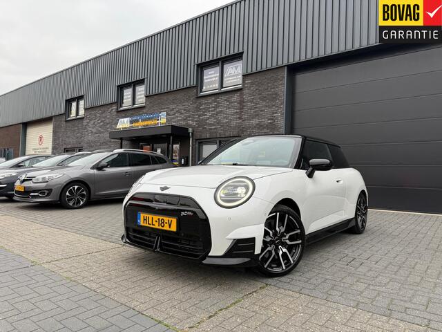 Mini Electric Mini Cooper SE John Cooper Works XL 54.2 kWh | 1E EIGENAAR | HARMAN KARDON | PANO | HEAD-UP | LED | CARPLAY | DAB | BOMVOL | CAMERA |