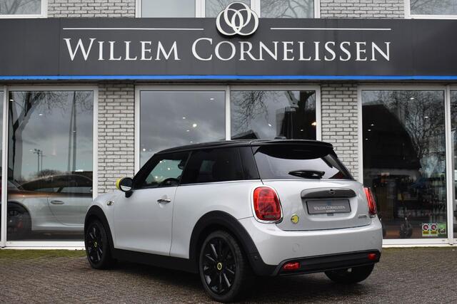 Mini Electric Mini Essential 33 kWh Camera Sportstoelen Stoelverwarmi