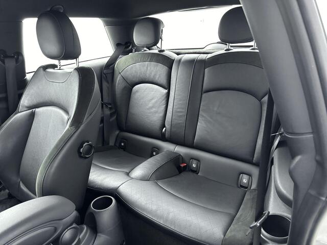 Mini Electric Mini Charged 33 kWh 184PK | Harman Kardon Audio | Head-Up Display | Lederen Bekleding | Stoelverwarming | Achteruitrijcamera | BTW Auto