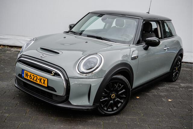 Mini Electric Mini Business Edition 33 kWh Sportstoelen/ Full led/ Half leer/ Navigatie/ Pdc/ Carplay