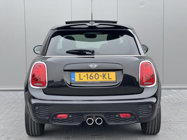 Mini John Cooper Works Mini 2.0 S Chili JCW 5-deurs | Panorama | Harman Kardon | Keyless
