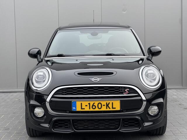 Mini John Cooper Works S 2.0 Chili JCW 5-deurs | Panorama | Harman Kardon | Keyless | John Cooper Works pakket