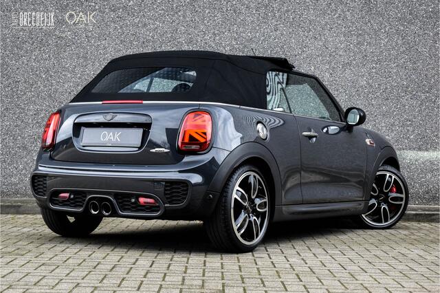 Mini John Cooper Works Cabrio 2.0 Chili F1 Aut. | Navigatie | Head-Up | H&K | Leder/Alcantara | LED | PDC | 18"LM | Thunder Grey