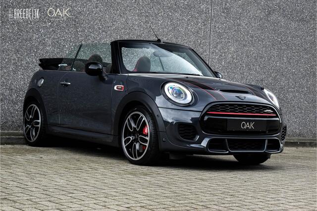 Mini John Cooper Works Cabrio 2.0 Chili F1 Aut. | Navigatie | Head-Up | H&K | Leder/Alcantara | LED | PDC | 18"LM | Thunder Grey