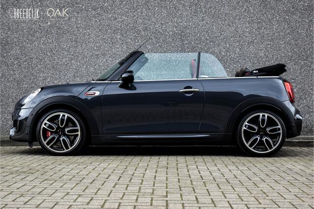 Mini John Cooper Works Cabrio 2.0 Chili F1 Aut. | Navigatie | Head-Up | H&K | Leder/Alcantara | LED | PDC | 18"LM | Thunder Grey