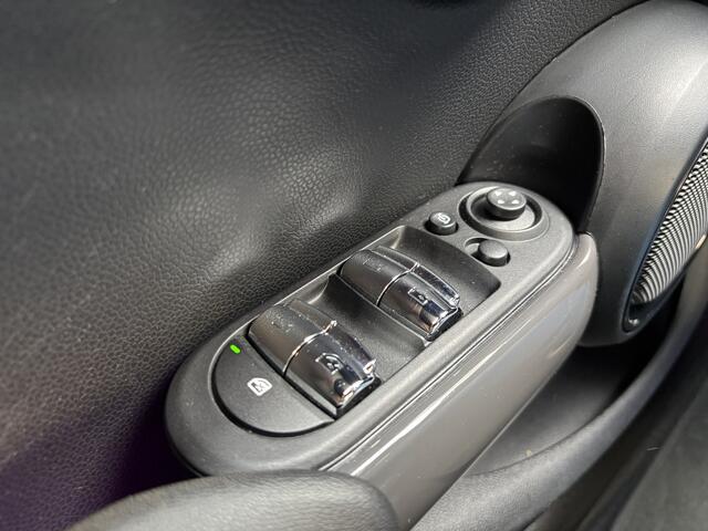 Mini John Cooper Works Mini 1.5 | Cooper | Keyless Entry | Leer | Stoelverw | Voorruitverw |