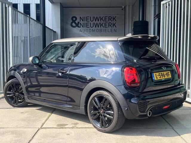Mini John Cooper Works Mini 1.5 Dalston Edition | JCW PACK | LEDER | HARMAN/KARDON | CARPLAY/ANDROID | NAVI | CRUISE CONTROL | PDC V+A | CLIMATE CONTROL | LMV 17'' | STOELVERWARMING | KEYLESS | LED