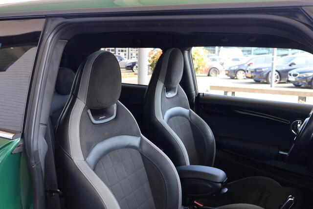 Mini John Cooper Works Mini 2.0 Chili | Head-up Display | Park Assist Pack