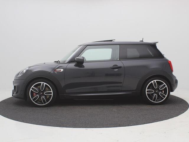 Mini John Cooper Works Mini 2.0 Chili / dealer onderhouden / JCW 231 PK / Head up / Harman Kardon Audio / Panoramadak / Alarm klasse 3 / Stoelverwarming /