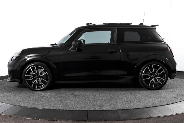 Mini John Cooper Works S 2.0 Cooper XL | S/K Panodak | Dig. Cockpit | Adapt. Cruise | Elek. Stoelen-+massage+verwarming | PDC | 360 Camera | NAV + App. Connect | ECC | Harman/Kardon | LM 18" |