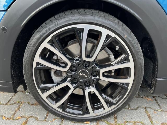 Mini John Cooper Works Mini 2.0 S JCW 5D. Aut. PANORAMA / APPLE CARPLAY 2023