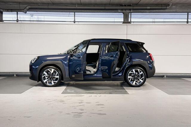 Mini MINI Aceman E Classic 42.5 kWh | Pakket L | Dak in carrosseriekleur