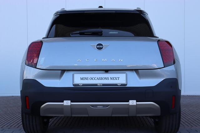 Mini MINI Aceman E Favoured L 42.5 kWh 19" Hexagram Spoke 2-tone/ Stuurwiel verwarming/ Comfort Access/ panoramadak/ Harman Kardon/ Head-Up