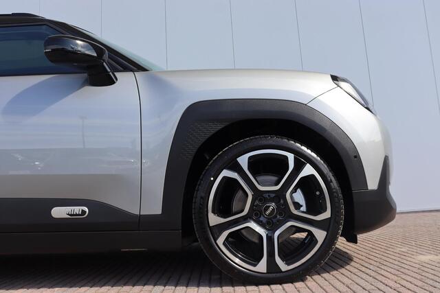 Mini MINI Aceman E Favoured M 42.5 kWh Stuurwiel verwarming/ Comfort Access/ panoramadak/ Head-Up Display/ Stoelverwarming