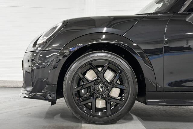 Mini MINI 5-deurs C | John Cooper Works Uitvoering | Pakket M | 17" Sprint Spoke black