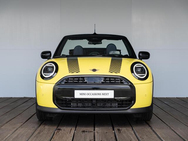 Mini MINI Cabrio C Classic Trim + Package M