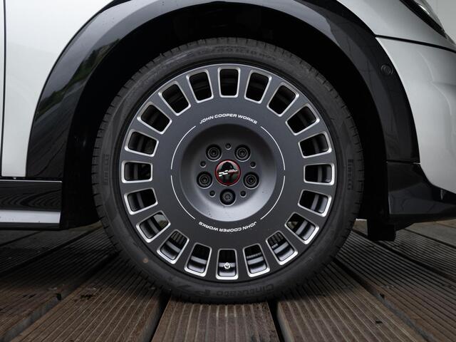 Mini MINI 5-deurs S John Cooper Works Trim + Package XL