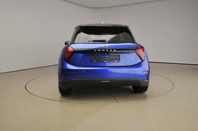 Mini MINI 3-deurs E | Favoured Trim + Package L | Panoramadak | Achteruitrijcamera | Head-up display | Harman/Kardon |