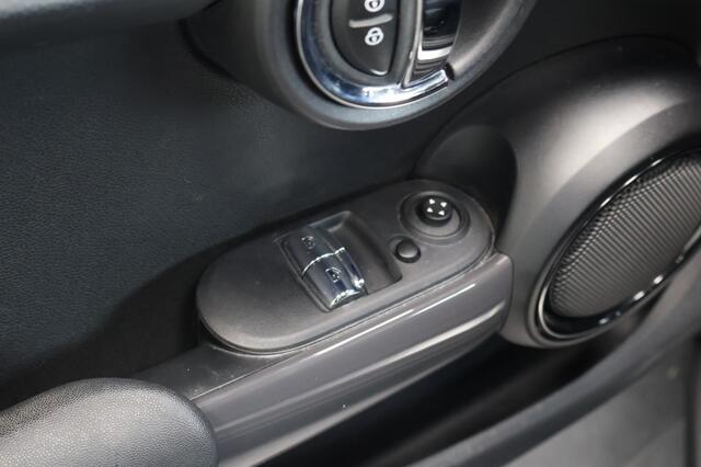 Mini MINI 1.5 One First Essential | LED | Carplay | 17" LM