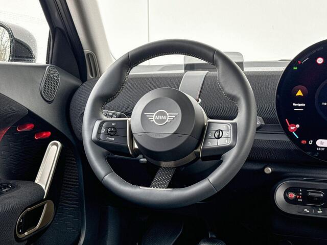 Mini MINI Aceman E Classic M Pakket S / Stuurwielrand Verwarming / Comfort Acces / Binnen & Buitenspiegel Automatisch Dimmend / Driving Assistant / Head Up Display / 18 Inch