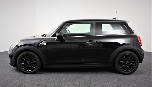 Mini ONE Mini 1.5 Automaat Blackyard | Parkeer sensoren | Airco | Verwarmbare voorstoelen | Lichtmetalen velgen 16" black