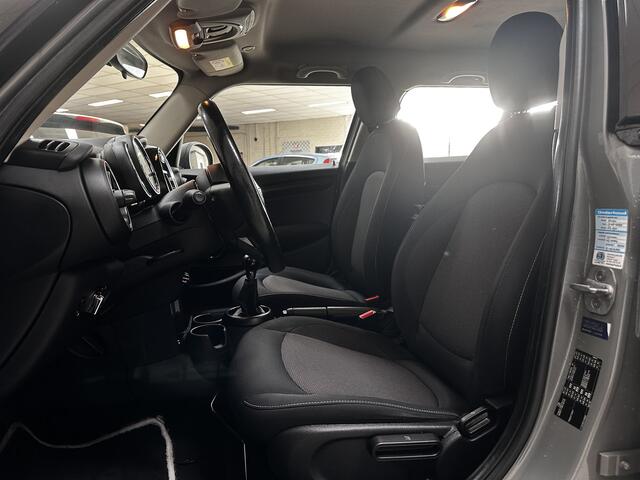 Mini ONE Mini 1.5 D Business /KEYLESS GO! /Navi /Airco /Cruise /Elek. pakket /Bluetooth /Multi. LEDER Stuur /PDC /16"LMV /Dagrijverl. /Isofix /Armsteun.