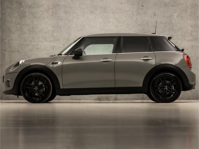 Mini ONE 1.5 One Sport (NAVIGATIE, 5 DEURS, GETINT GLAS, LM VELGEN, SPORTSTOELEN, CRUISE, NIEUWE APK, NIEUWSTAAT)