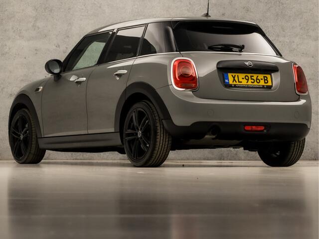 Mini ONE 1.5 One Sport (NAVIGATIE, 5 DEURS, GETINT GLAS, LM VELGEN, SPORTSTOELEN, CRUISE, NIEUWE APK, NIEUWSTAAT)