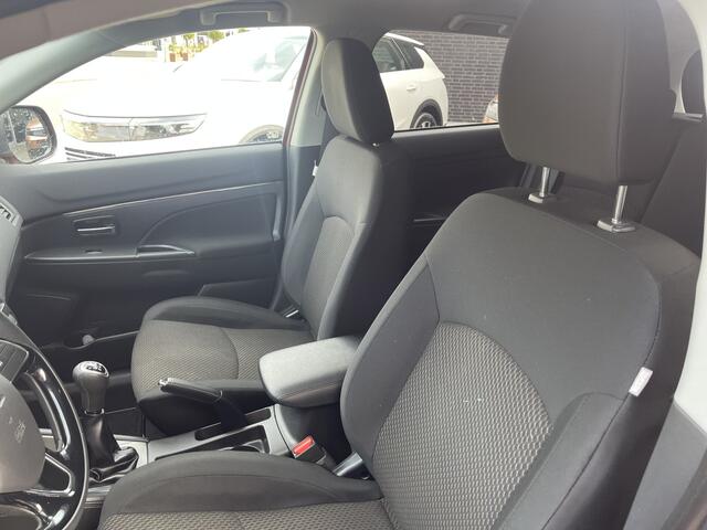 Mitsubishi ASX 1.6 Cleartec Life Trekhaak / ECC / parkeer sensor.