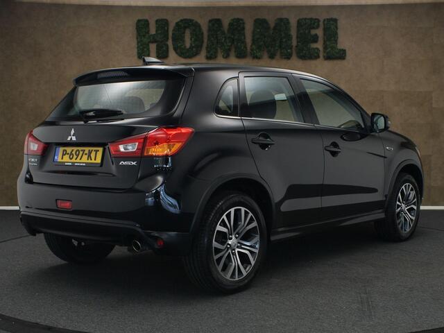 Mitsubishi ASX 1.6 Cleartec Intense CRUISE CONTROL - CLIMATE CONTROL - ELEKTRISCHE RAMEN VOOR + ACHTER - BLUETOOTH TELEFOONVOORBEREIDING - ELEKTRISCHE SPIEGELS - CAMERA - LICHTMETALEN VELGEN 18 INCH - STOELVERWARMING