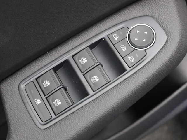 Mitsubishi COLT 1.6 HEV Intense / ¤2.500,- Registratiebonus / ¤26.590,- Rijklaarprijs / Nieuw Uit Voorraad Leverbaar / 8 Jaar Fabrieksgarantie /