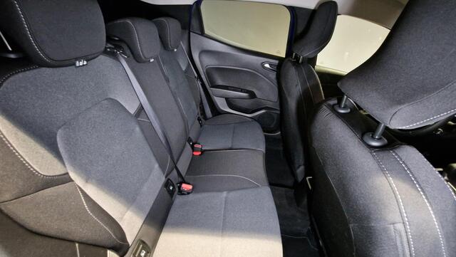 Mitsubishi COLT 1.6 HEV Intense