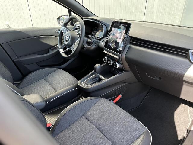 Mitsubishi COLT 1.6 HEV Instyle | Stoelverwarming | 360 camera | Cruise Control | Airconditioning |