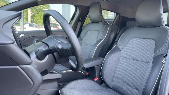 Mitsubishi COLT 1.6 HEV First Edition