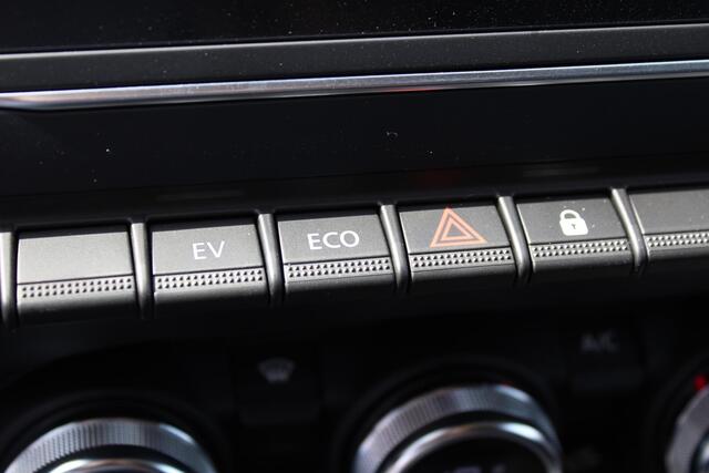 Mitsubishi COLT 1.6 HEV Intense / ¤2500,- Voordeel Op Nieuwprijs / Rijklaarprijs / Direct Leverbaar / 8 Jaar Fabrieksgarantie /