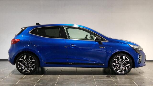 Mitsubishi COLT 1.6 HEV First Edition