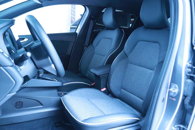 Mitsubishi COLT 1.6 HEV First Edition Clima/Navi/Camera