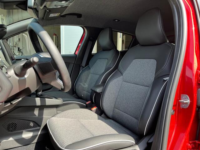 Mitsubishi COLT 1.6 HEV First Edition