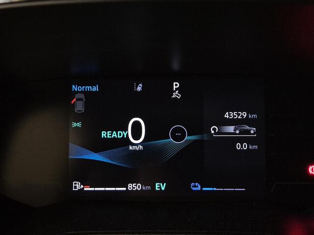 Mitsubishi COLT 1.6 HEV First Edition | Navigatie | Stoelverwarming | Achteruitrijcamera |