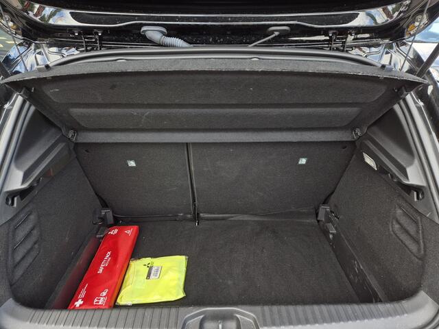 Mitsubishi COLT 1.0T MT Intense | Apple Carplay | Android Auto | Lage KM Stand